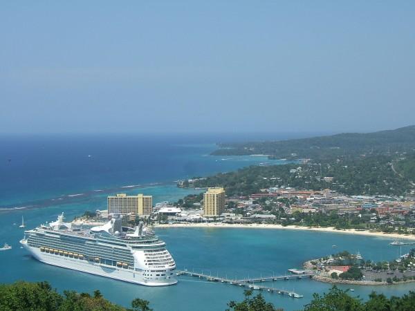 Круїз Карибами, порт Ямайки, круїзний термінал