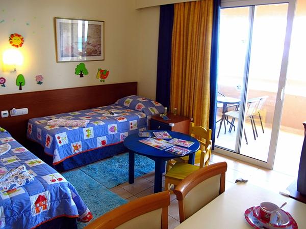 Апартаменты в отель для отдыха с детьми Sun Beach Resort Complex 4* (Родос, Греция)