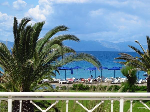 Отель для отдыха с детьми Sun Beach Resort Complex (Родос, Греция) территория