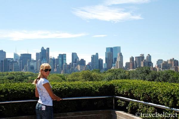 вид на Манхеттен с крыши музея Метрополитен фото